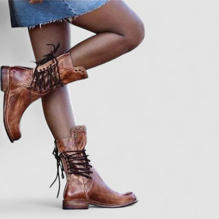 Delyth – Lace-Up Western Boots