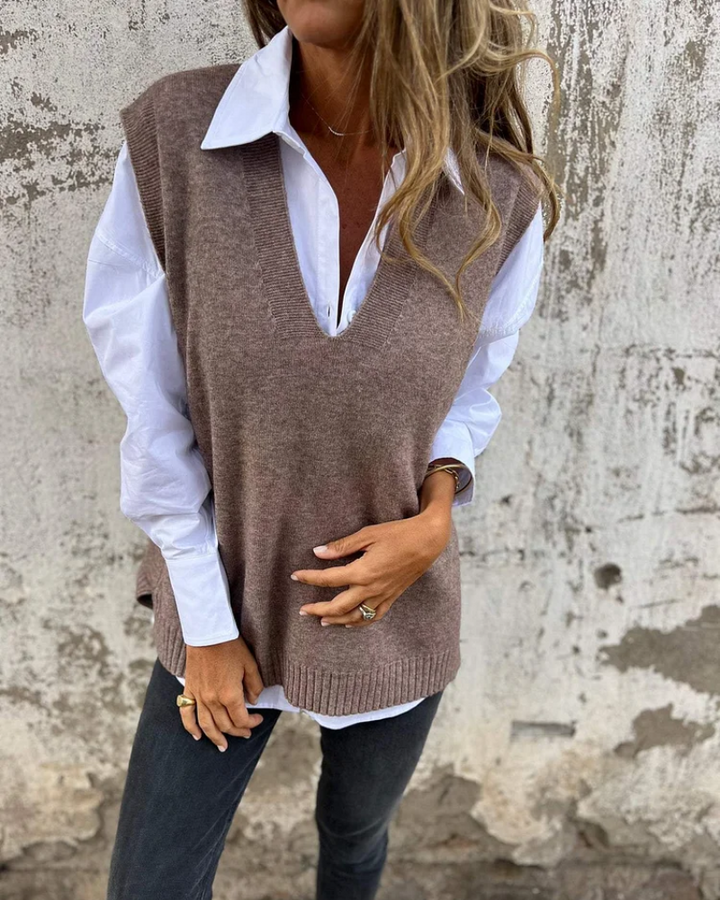 Ailsa – Classic V-Neck Knit Vest
