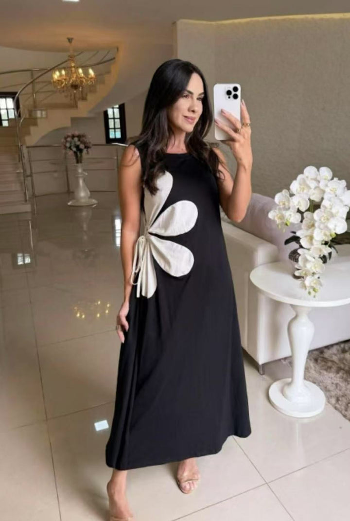 Eirwen – Floral Appliqué Sleeveless Maxi Dress