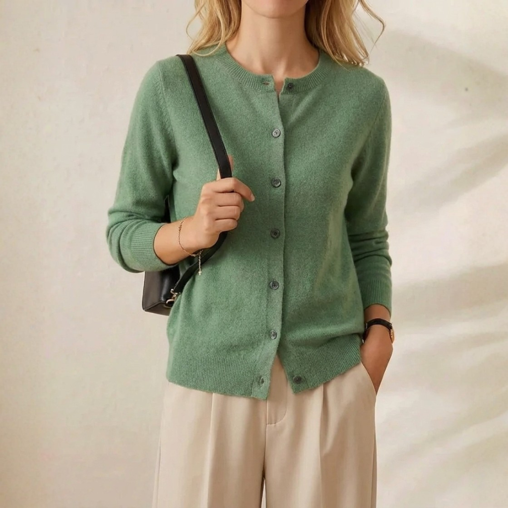 Brenda – Crew Neck Button-Front Knit Cardigan