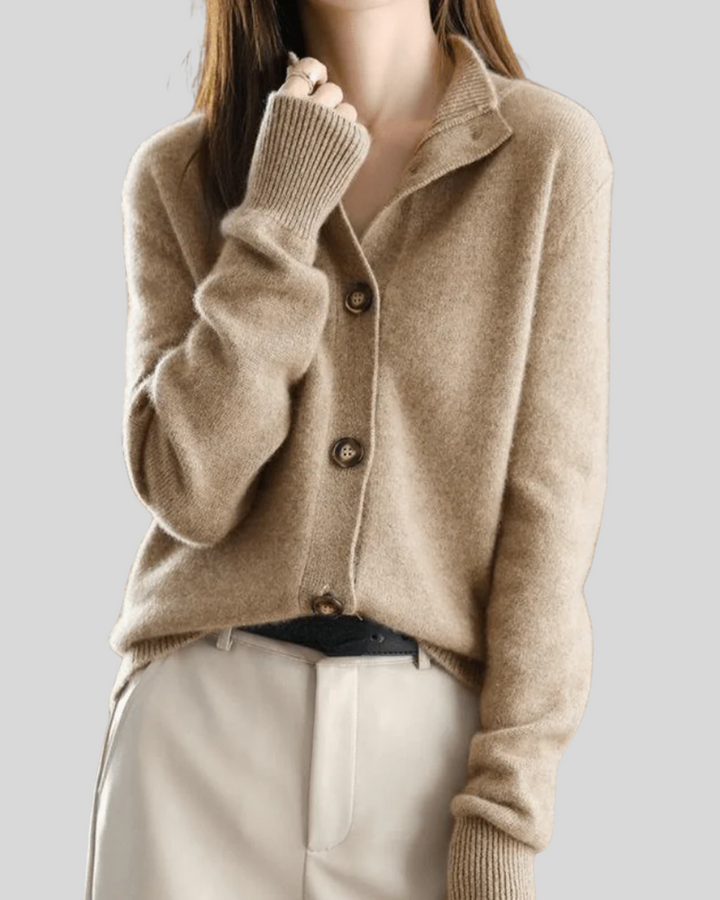 Maisie – Retro-Style Button-Down Knit Cardigan