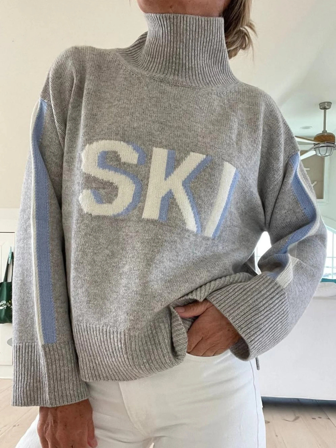 Tabitha – Retro Ski Turtleneck Jumper