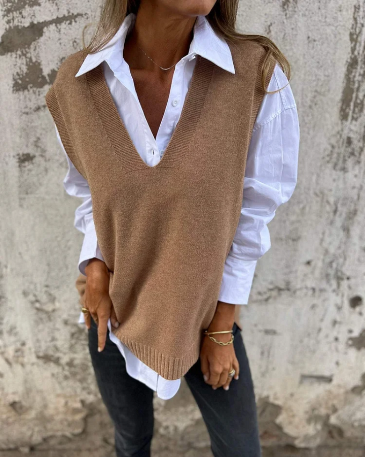 Ailsa – Classic V-Neck Knit Vest