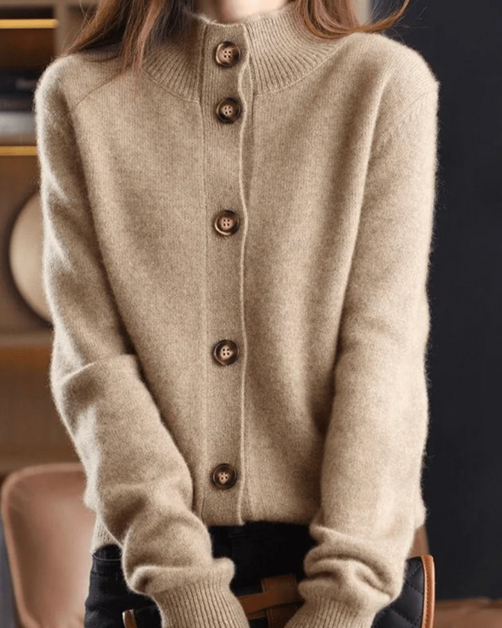 Maisie – Retro-Style Button-Down Knit Cardigan