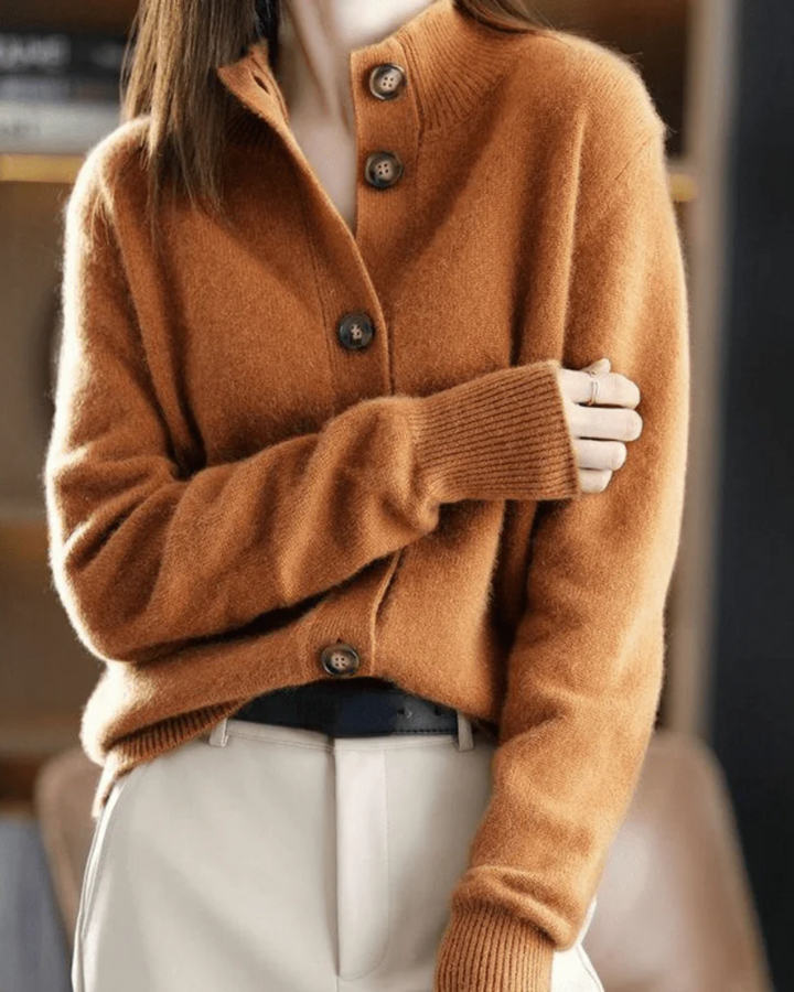 Maisie – Retro-Style Button-Down Knit Cardigan