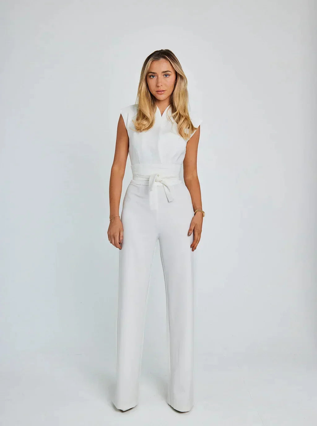 Mirren – Sleeveless Belted Wide-Leg Jumpsuit