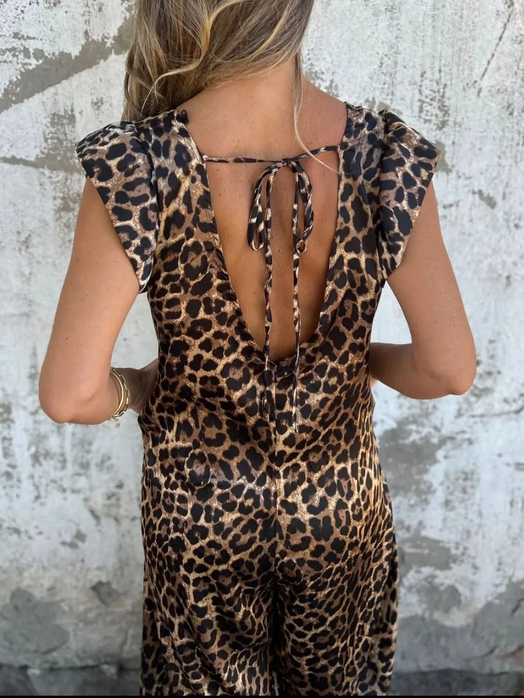 Freya – Leopard Print Midi Dress with Pockets