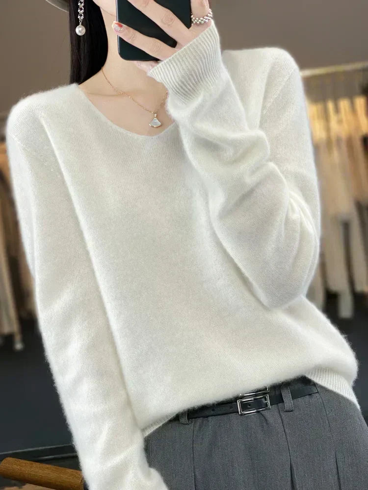 Enid – Loose Knit V-Neck Jumper