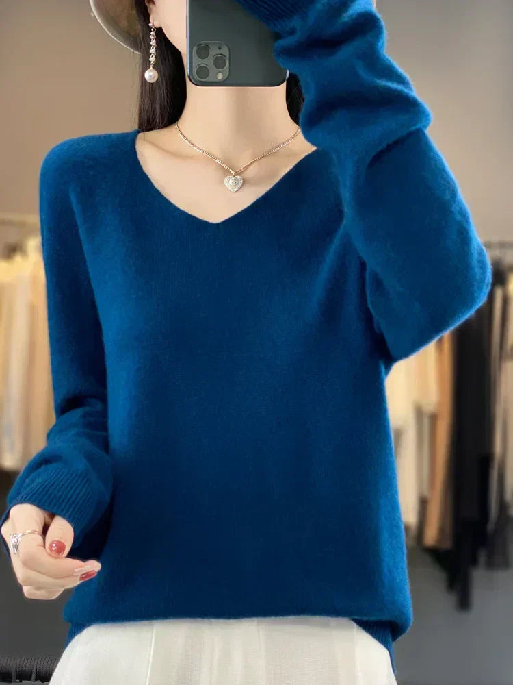 Enid – Loose Knit V-Neck Jumper