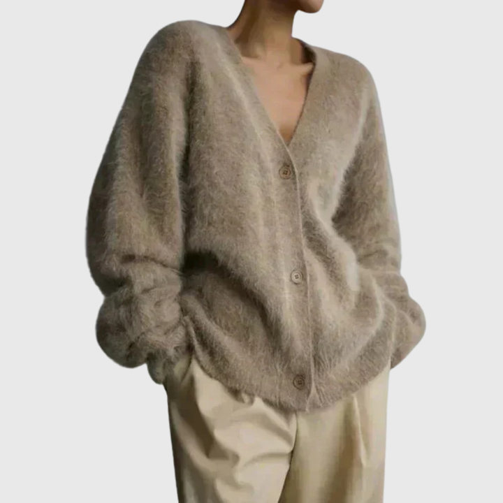 Minerva – Fluffy Oversized Button-Up Cardigan