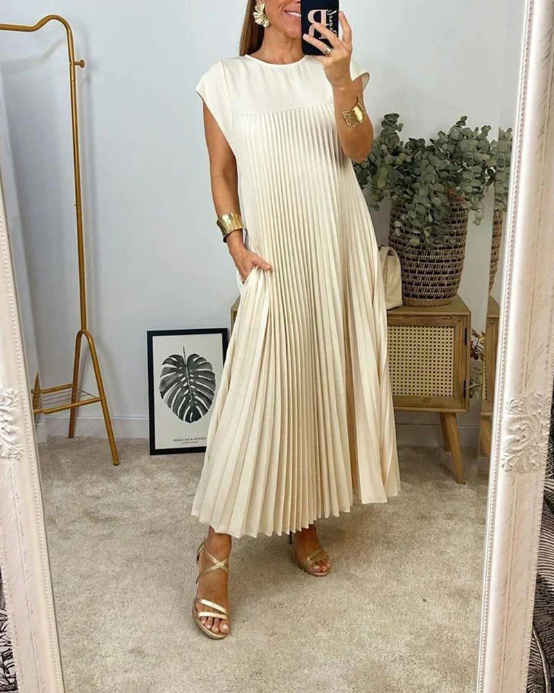 Samiya | Sleeveless Pleated Dress
