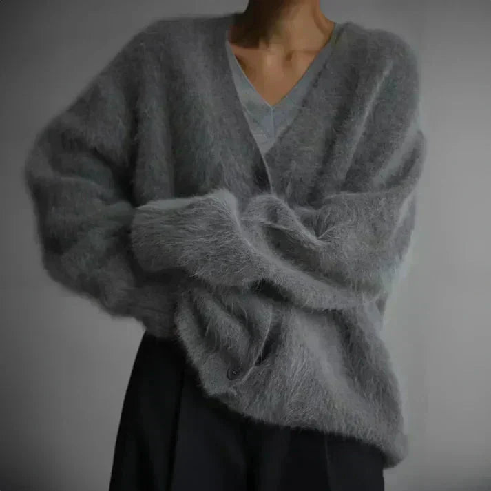 Minerva – Fluffy Oversized Button-Up Cardigan