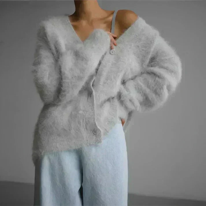 Minerva – Fluffy Oversized Button-Up Cardigan