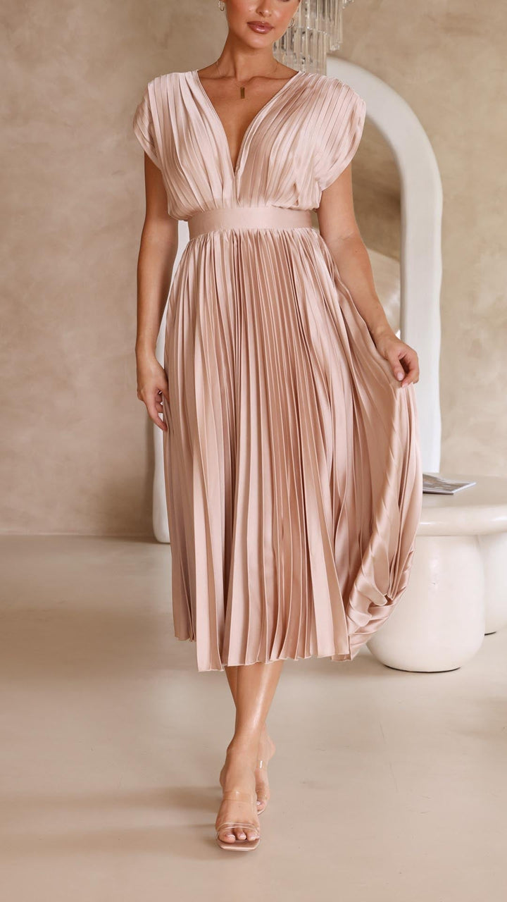 Suki | Elegant Pleated Maxi Dress
