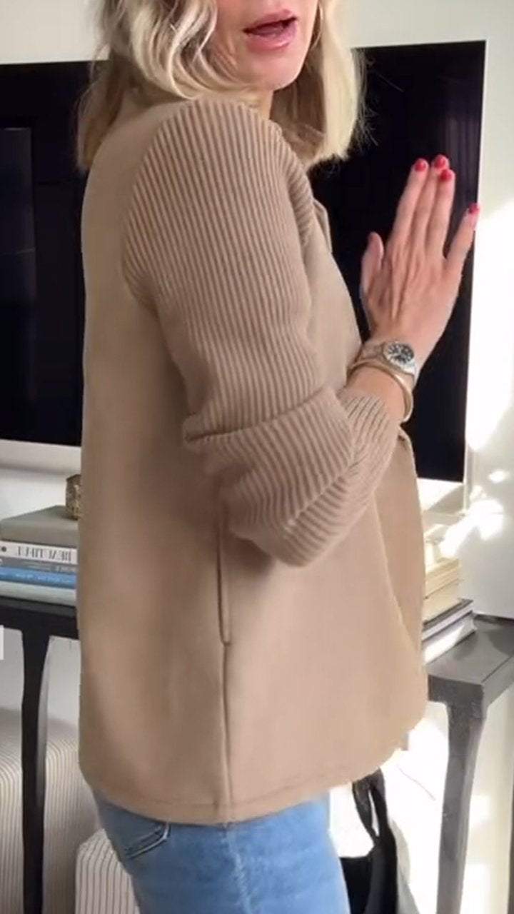 Dorothea – Elegant Knit Sleeve Double-Breasted Blazer