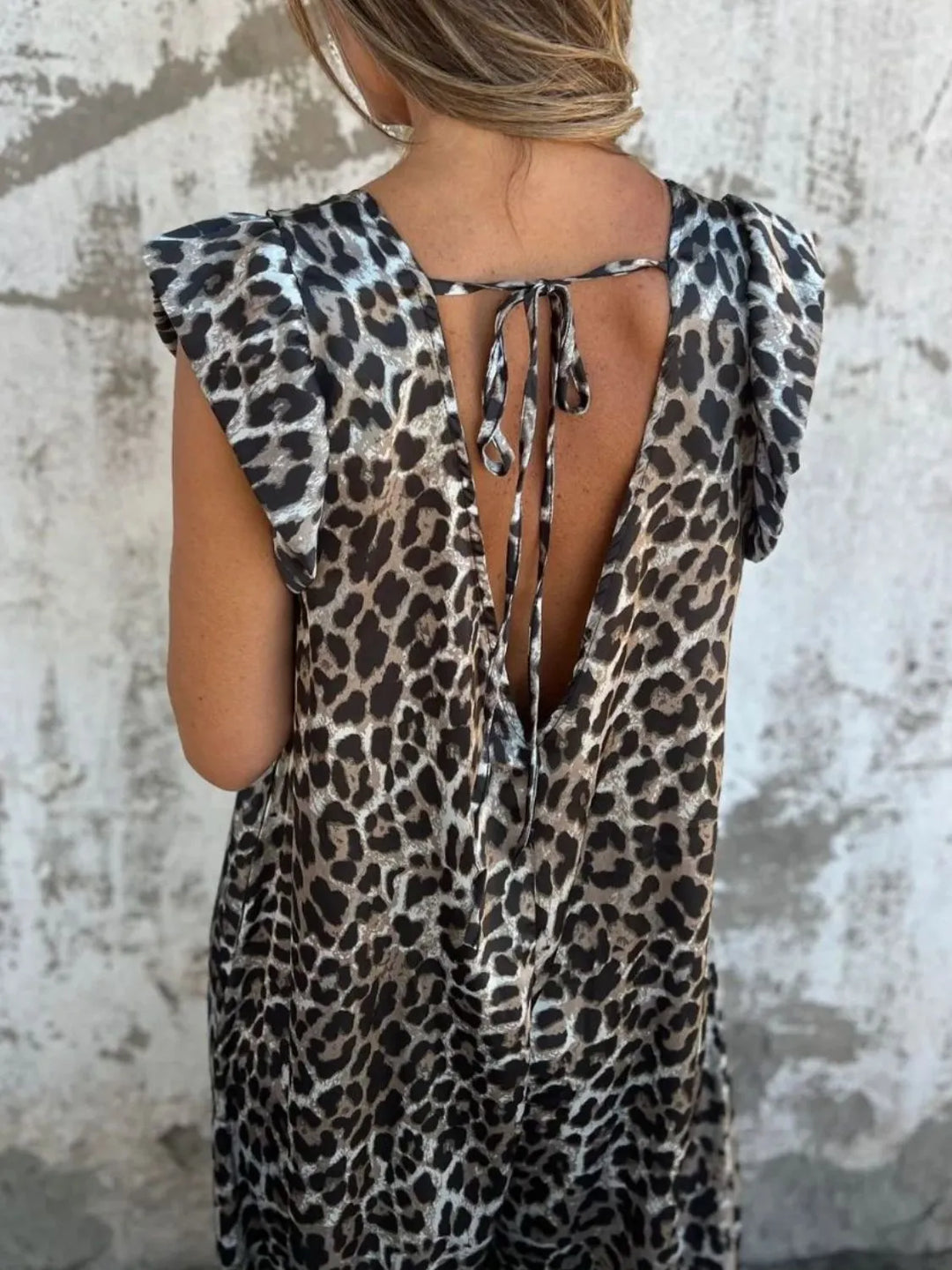 Freya – Leopard Print Midi Dress with Pockets