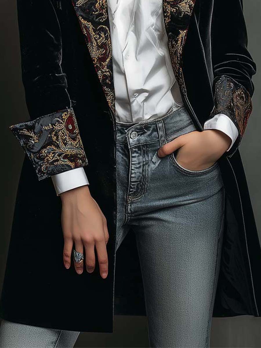 Vera – Velvet Longline Blazer with Baroque Lapels