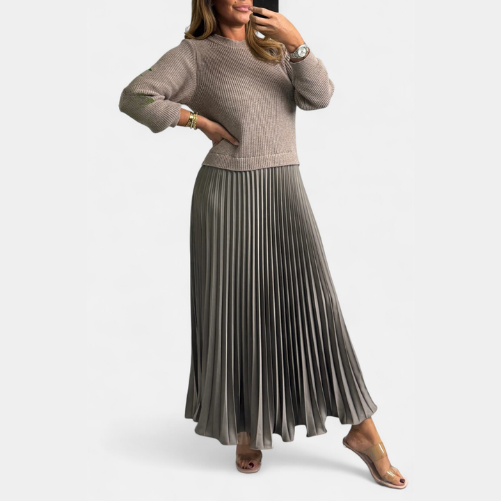 Karlee | Maxi Dress with Jumper and Pleated Skirt