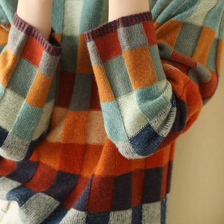 Jill – Retro Checkered Turtleneck Jumper
