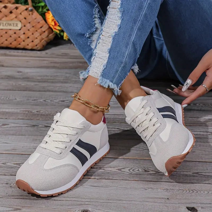 Meredith – Lace-Up Retro Colour Block Trainers